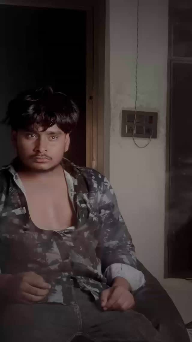 Post 4 by Adnan Khan on Instagram (video)