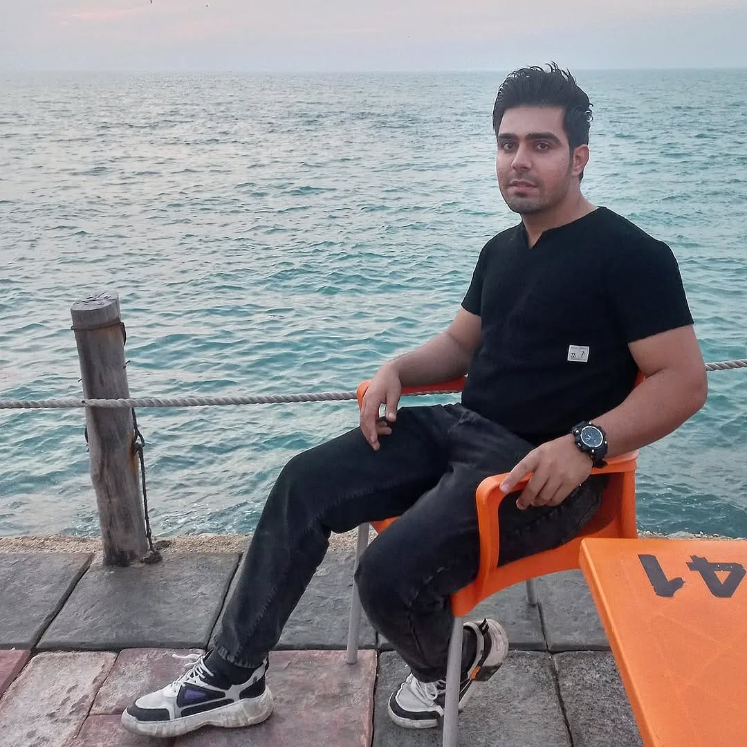 Post 5 by Ali Bakhtiari (علی بختیاری) on Instagram (image)
