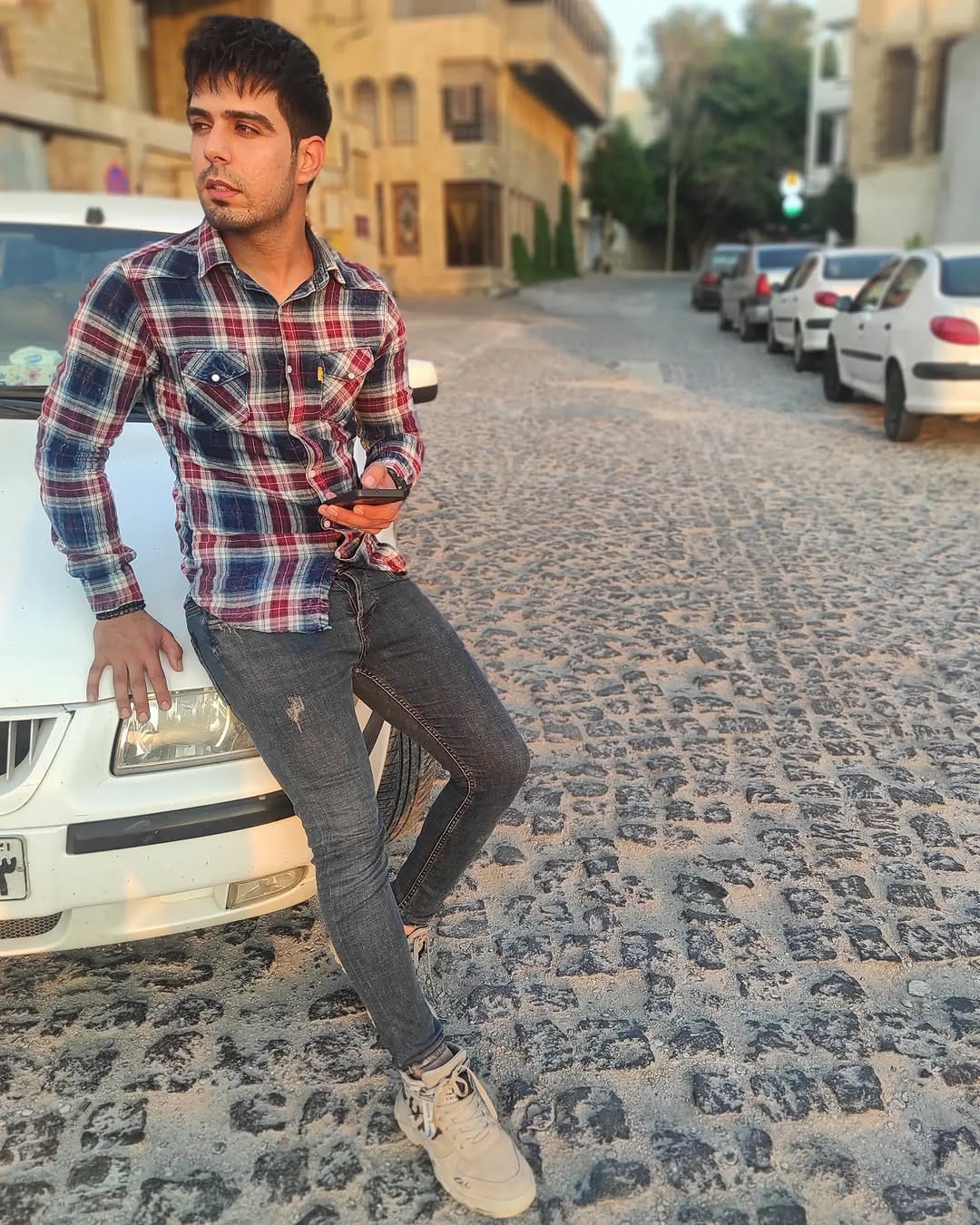 Post 7 by Ali Bakhtiari (علی بختیاری) on Instagram (image)