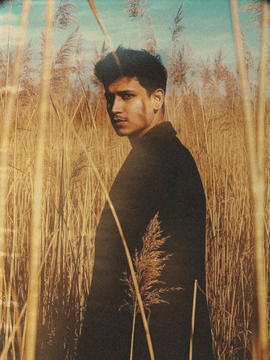 Post 10 by Karan❤️‍🔥 on Instagram (carousel)