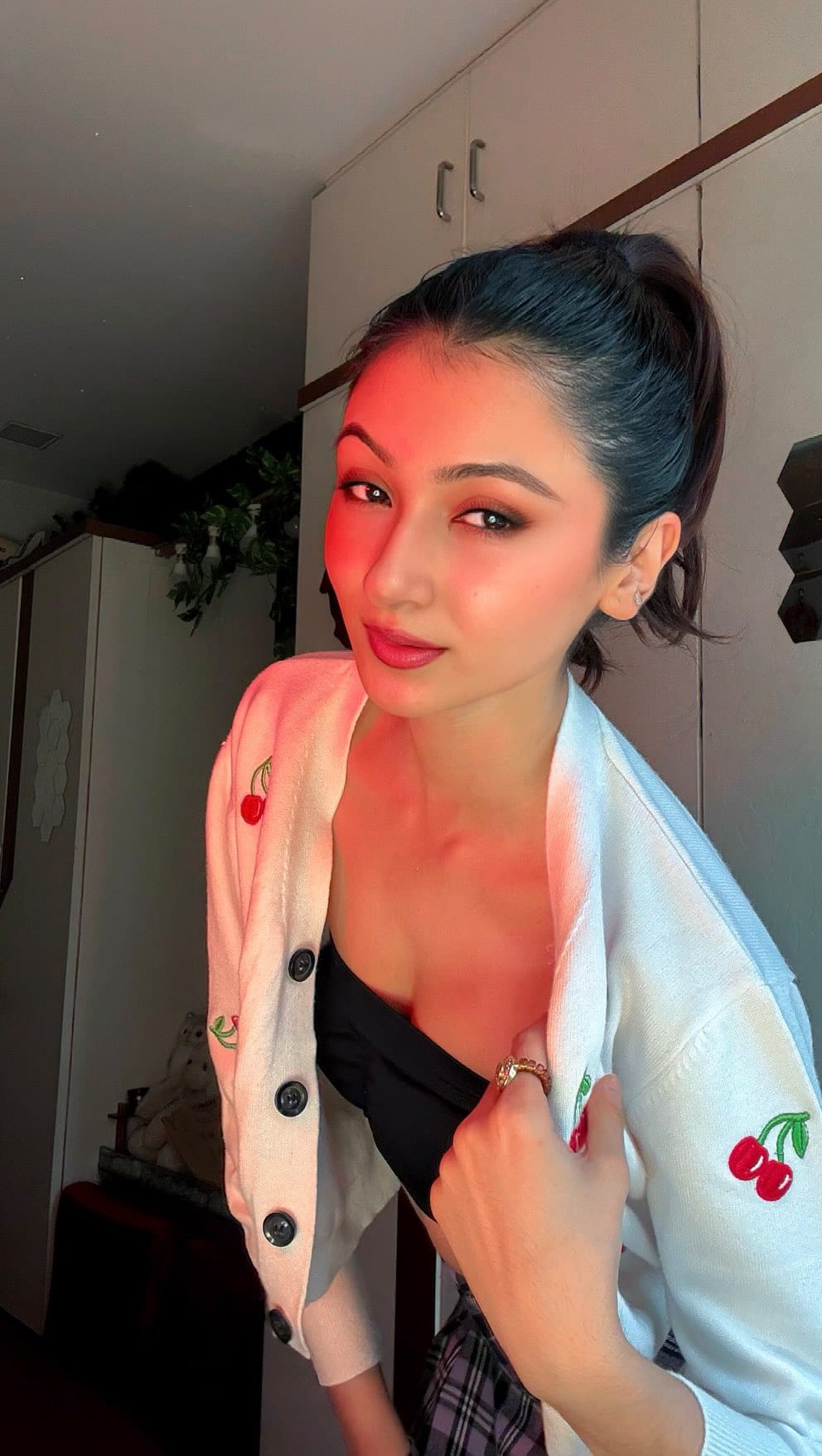Post 6 by Zahabiya Daginawala on Instagram (video)