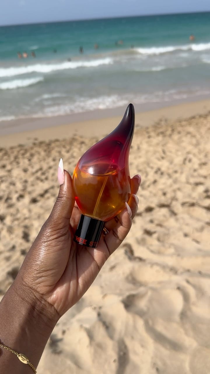Post 3 by Roxy | NYC Scent Stylist on Instagram (video)