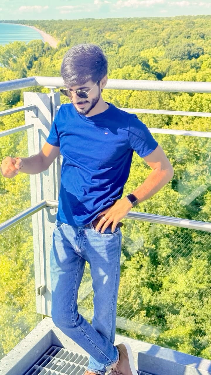 Post 4 by DHRUV RAVAL ♥️ on Instagram (video)