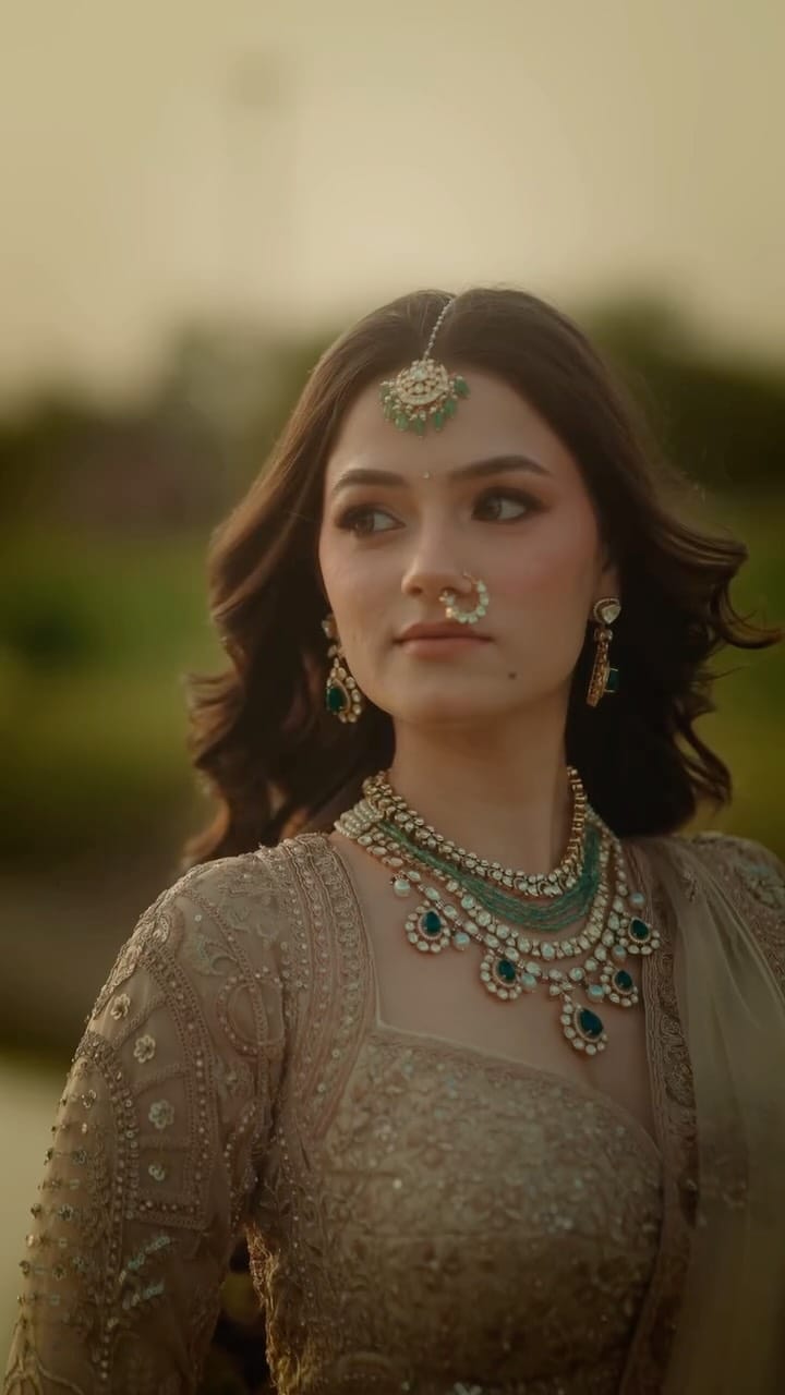 Post 1 by Vidhi🧿 on Instagram (video)
